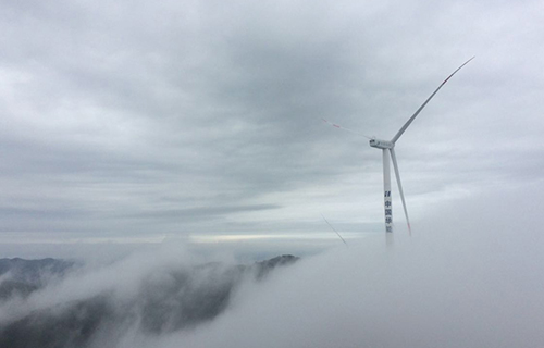 �������ܹ������ؽ�ɽ���ڷ�糡