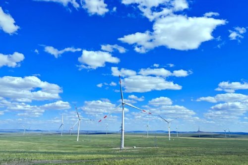 ���ɹŰ������˰��ײ�����������400MW��糡