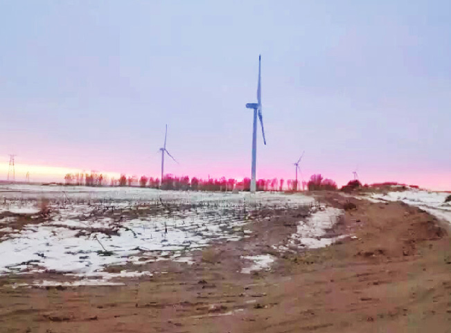 13. ���ֻ���ͨ���»���糡.jpg