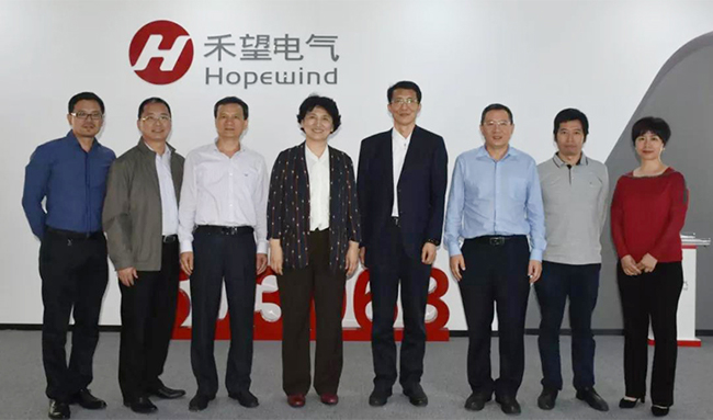 ����Э����ϯ������һ�и�������չ��Ӫ���õ��� (4).jpg