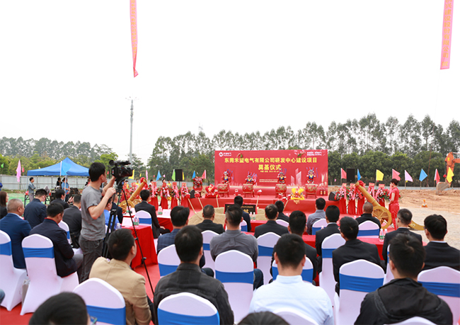 ϲѶ  ����������ݸ�з����Ľ�����Ŀ��ڨ��ʽʢ����� (5).jpg