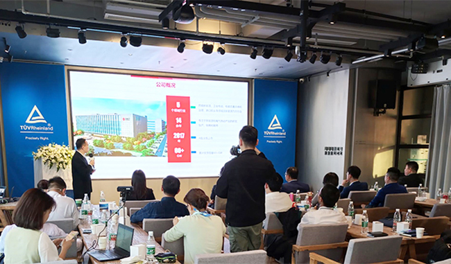 �ʸ����ܺ�����ΪAPQP4Wind�����׼ұ��������̻�Ա (3).jpg