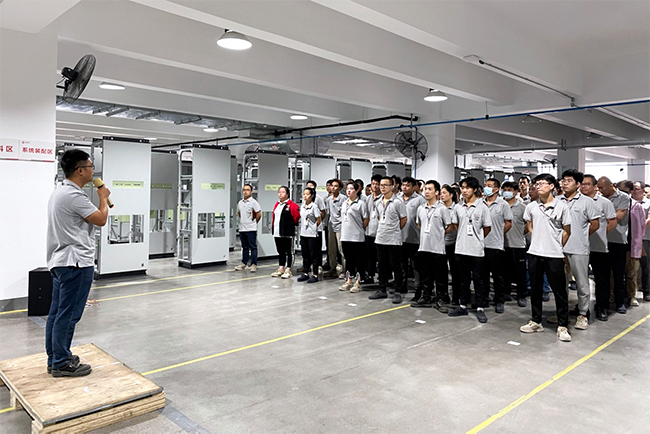 �۽���������������������������չ�������¡�ϵ���˶� (1).jpg